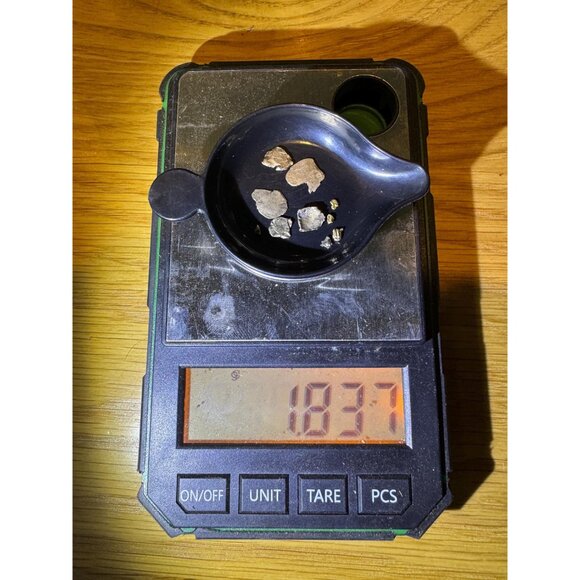 18k Gold Scrap Lot - 1.83 grams - Picture 5 of 6